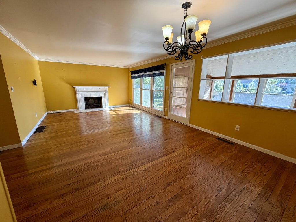 Photo of 2579 Swansea Road, Columbus, OH 43221 (MLS # 226040534)