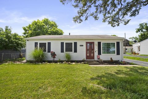 Homes For Sale - 4511 Edgewyn Avenue<br/> Hilliard, OH 43026