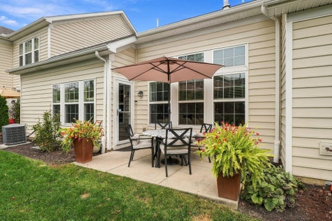 Tiny photo for 6293 Albany Bend Drive 6293 #6293, Westerville, OH 43081 (MLS # 226039265)