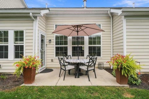 Tiny photo for 6293 Albany Bend Drive 6293 #6293, Westerville, OH 43081 (MLS # 226039265)