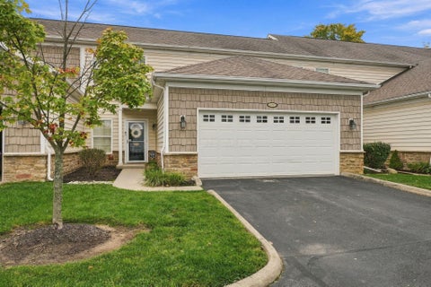 Tiny photo for 6293 Albany Bend Drive 6293 #6293, Westerville, OH 43081 (MLS # 226039265)