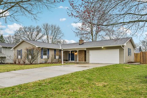 Photo of 8207 Copperfield Drive, Columbus, OH 43235 (MLS # 226007454)