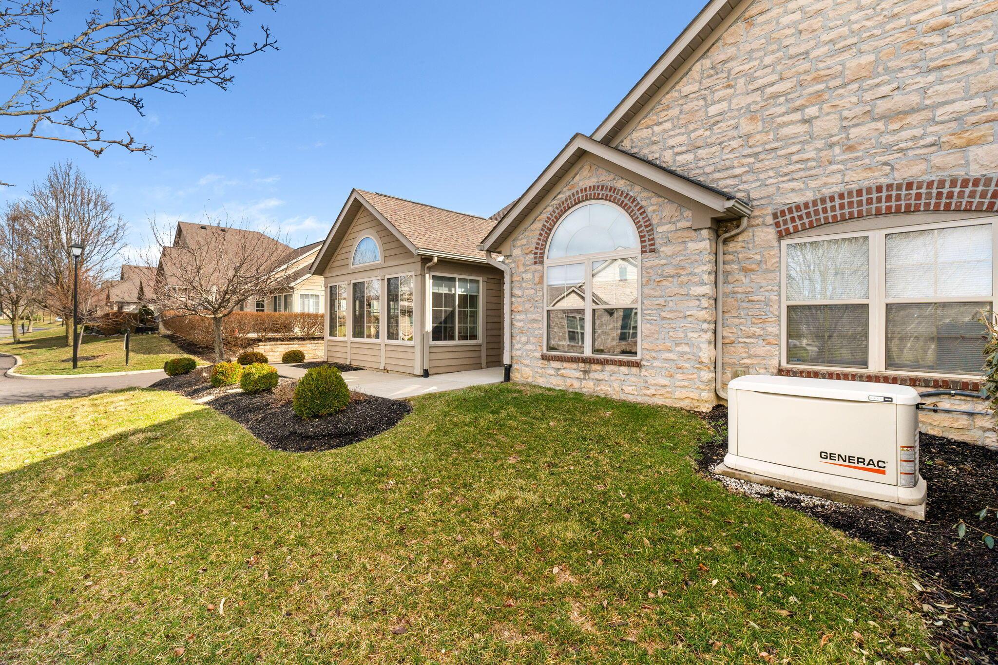 223 Stonegate Loop, Pataskala, Ohio image 9