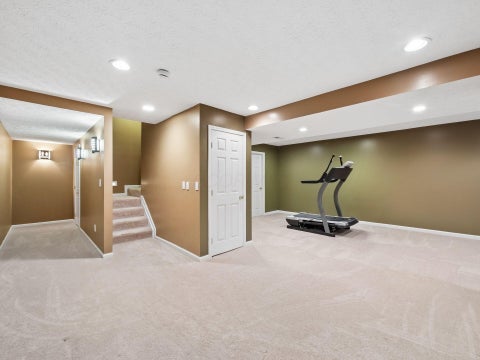Tiny photo for 5692 Westbriar Court, Hilliard, OH 43026 (MLS # 226030798)