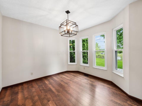 Tiny photo for 5692 Westbriar Court, Hilliard, OH 43026 (MLS # 226030798)