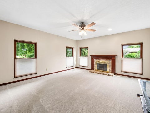 Tiny photo for 5692 Westbriar Court, Hilliard, OH 43026 (MLS # 226030798)