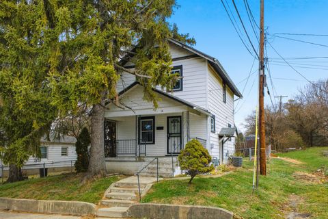 Photo of 14 N Freeman Street, Springfield, OH 45503 (MLS # 225046003)