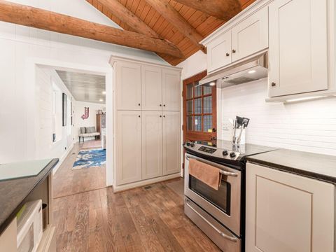 Tiny photo for 1060 Fox Lane, Sugar Grove, OH 43155 (MLS # 225037371)