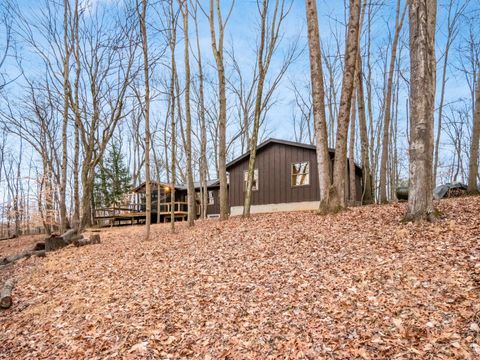 Tiny photo for 1060 Fox Lane, Sugar Grove, OH 43155 (MLS # 225037371)