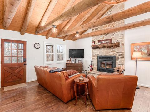 Tiny photo for 1060 Fox Lane, Sugar Grove, OH 43155 (MLS # 225037371)