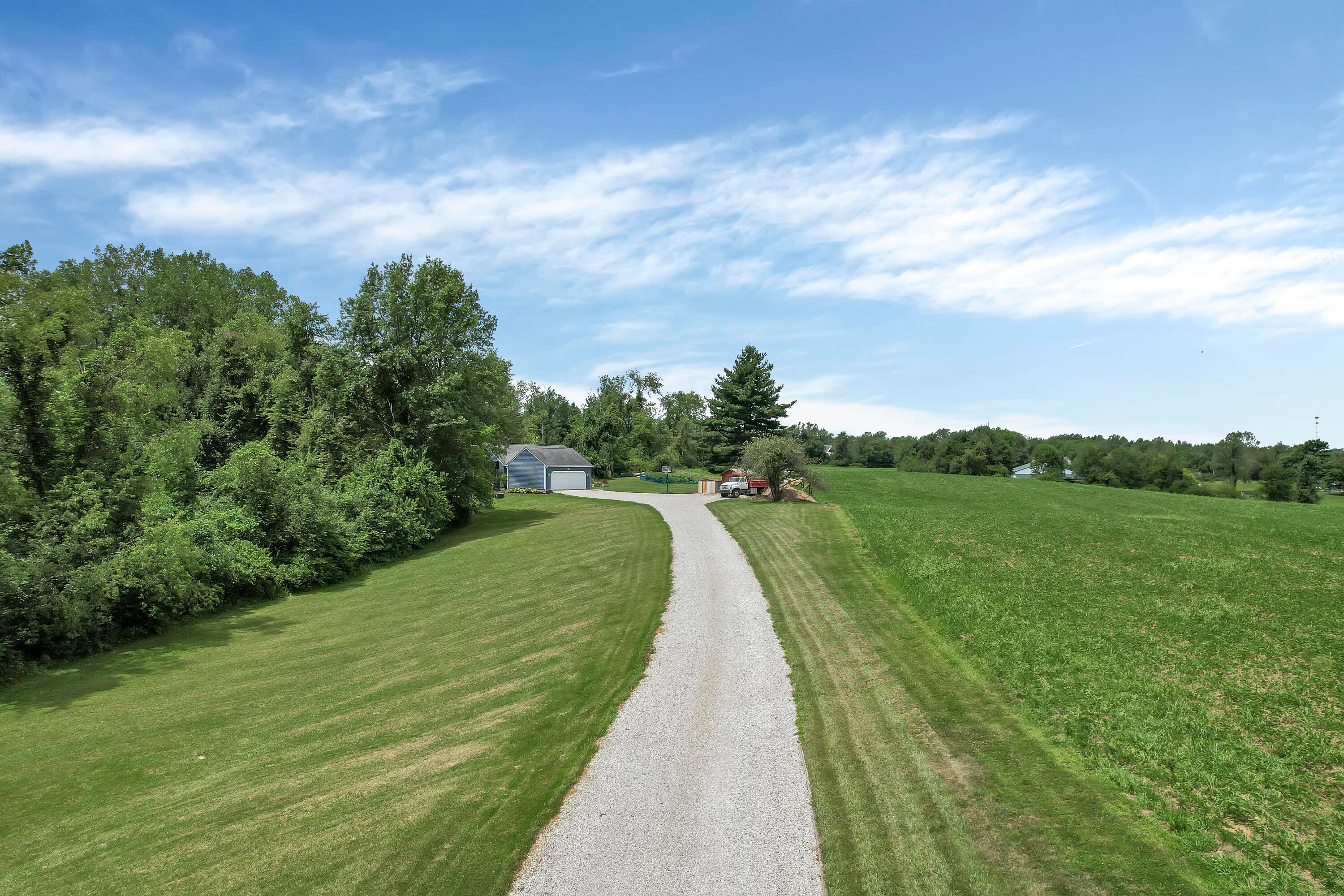 1060 S Watkins Road, Alexandria, Ohio image 6