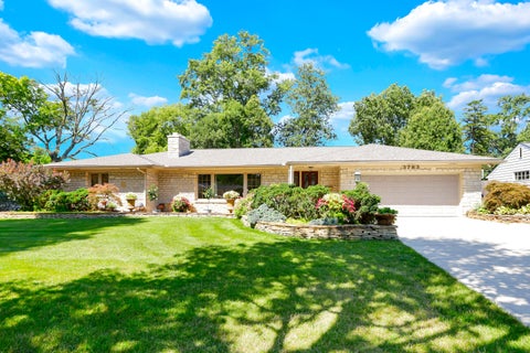 Photo of 3783 Chevington Road, Columbus, OH 43220 (MLS # 226029003)