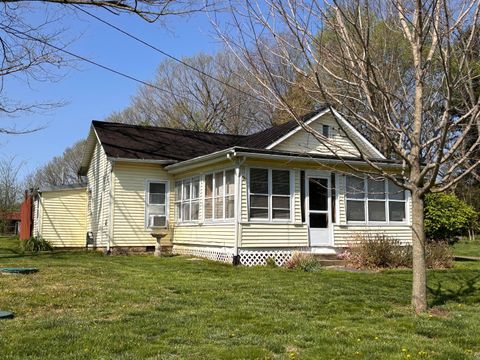 Photo of 10859 Kenyon Road, Mount Vernon, OH 43050 (MLS # 226013782)