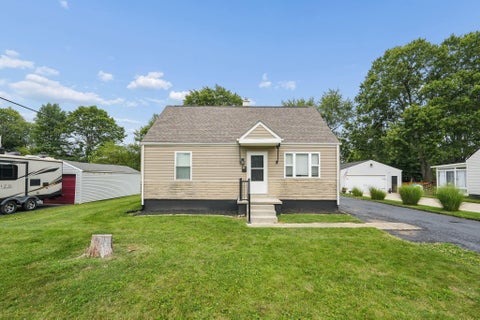 Photo of 196 Maple Drive, Columbus, OH 43228 (MLS # 226028424)
