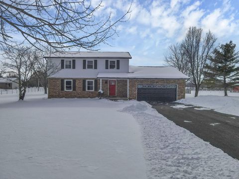 Photo of 5273 Hayes Road, Groveport, OH 43125 (MLS # 226002957)