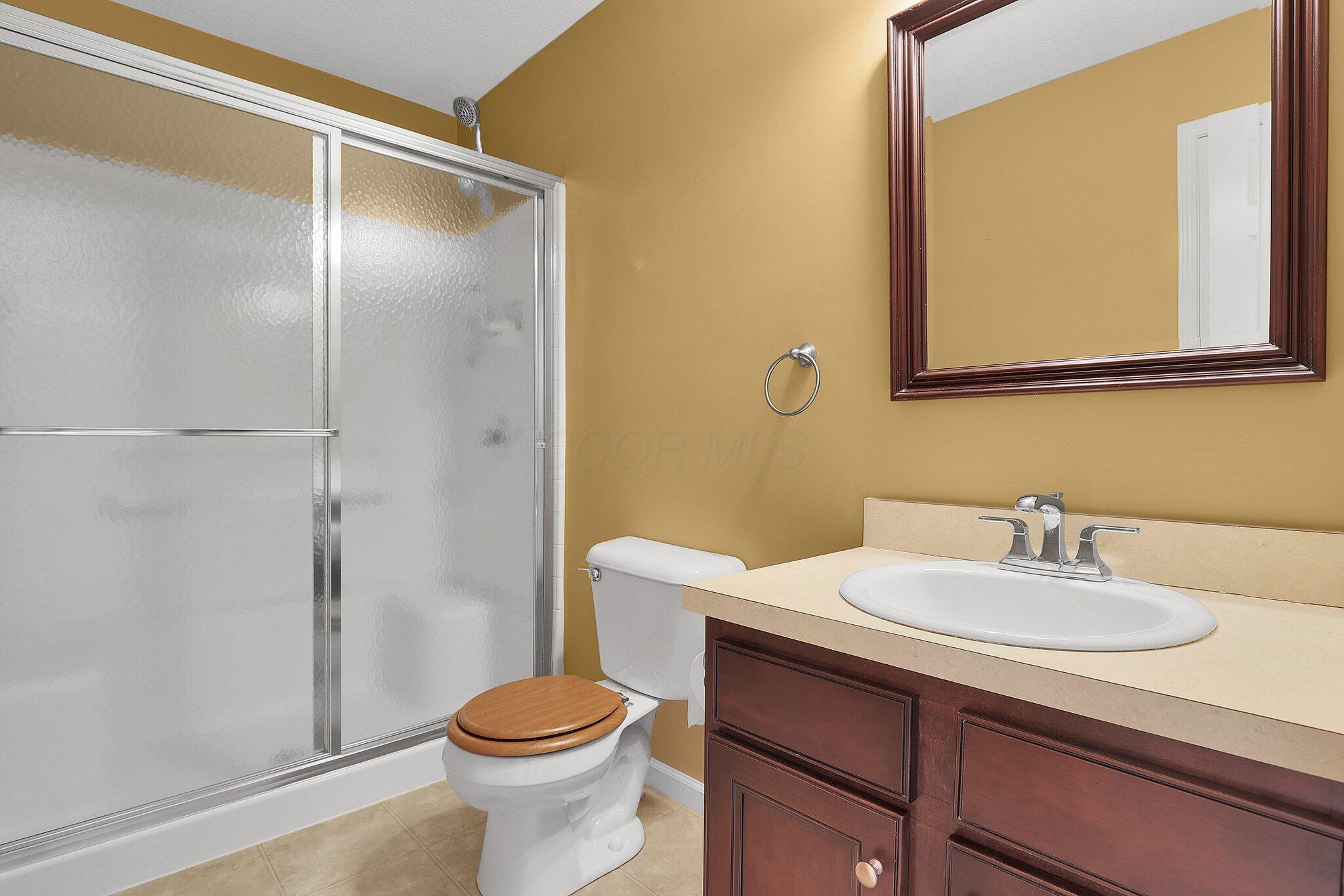 2221 Orangelake Drive, Lewis Center, Ohio image 27