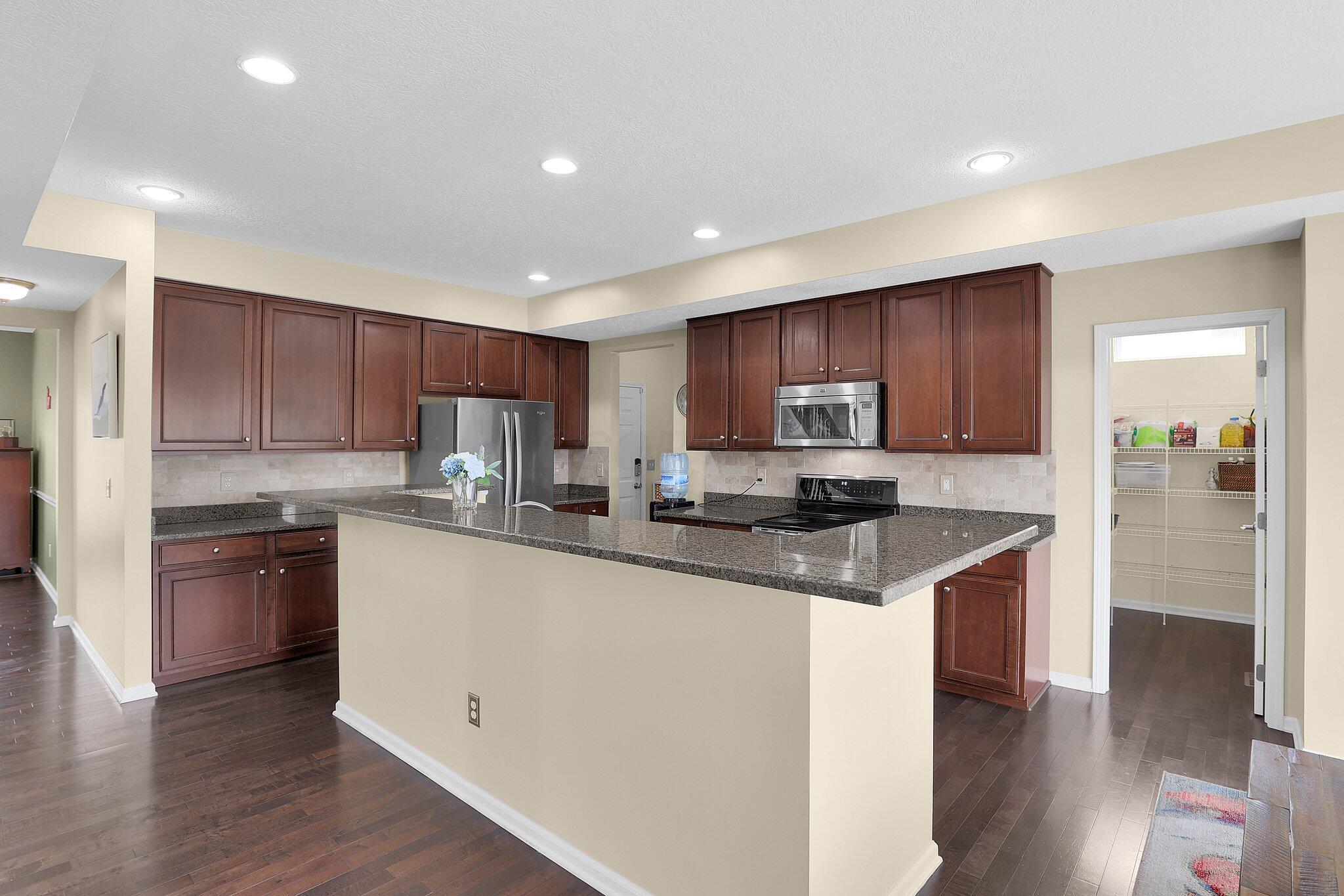 2221 Orangelake Drive, Lewis Center, Ohio image 20