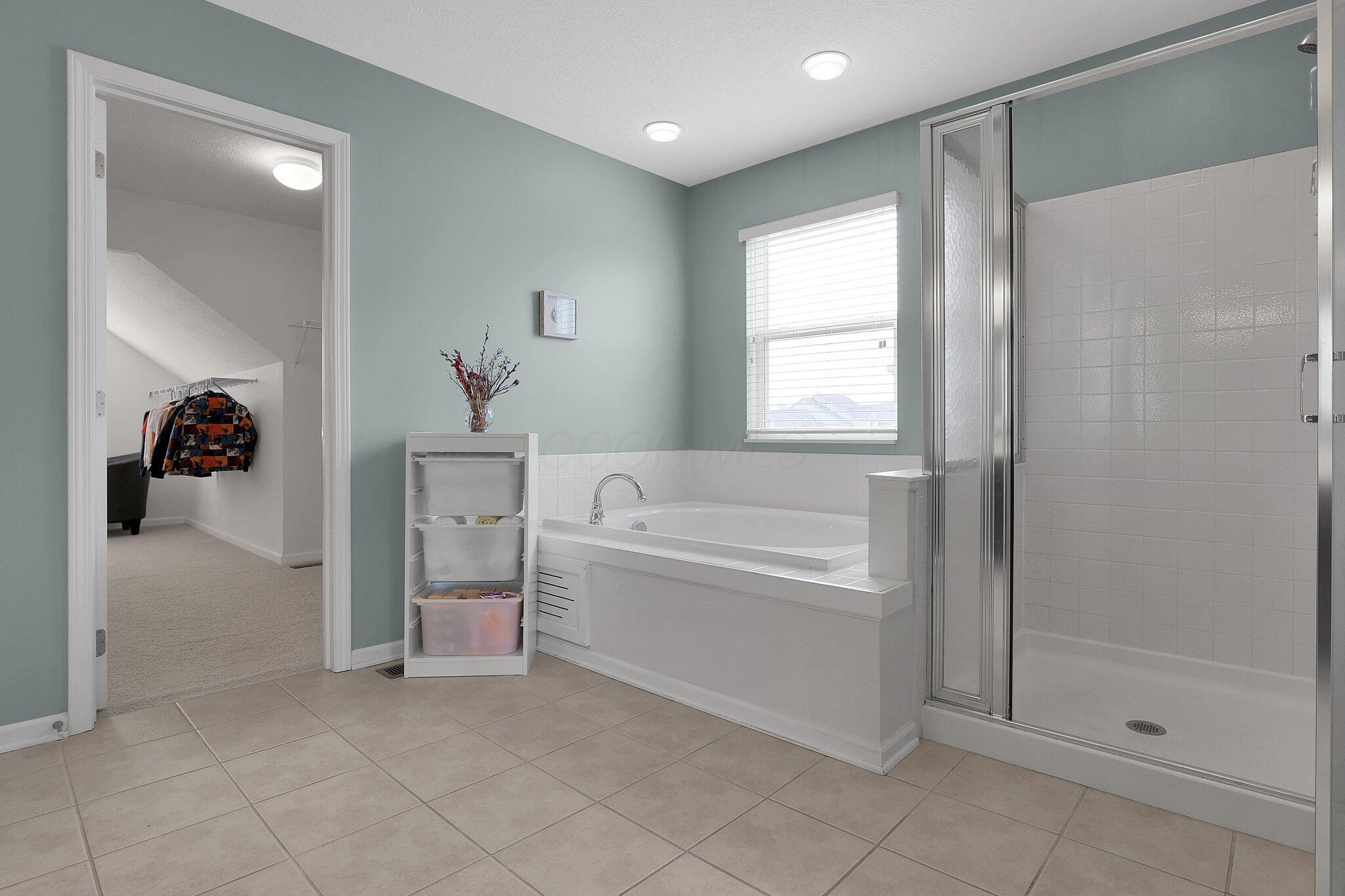 2221 Orangelake Drive, Lewis Center, Ohio image 34