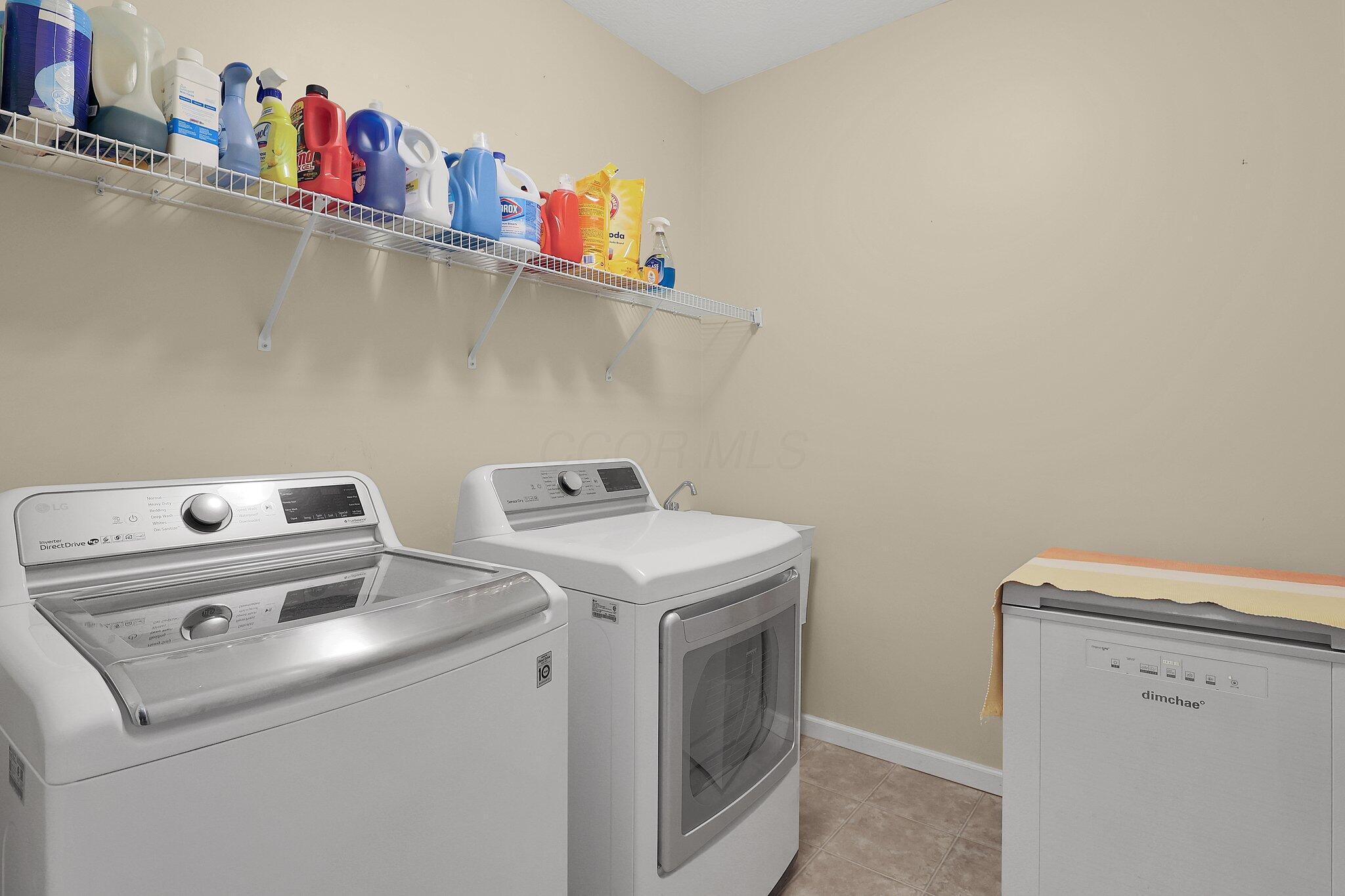 2221 Orangelake Drive, Lewis Center, Ohio image 26