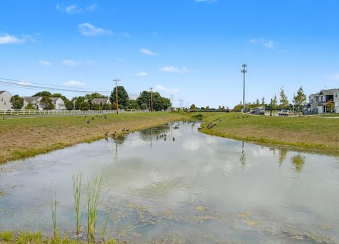 Tiny photo for 5742 Orchard Lakes Trail Drive, Canal Winchester, OH 43110 (MLS # 225045252)