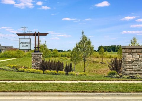 Tiny photo for 5742 Orchard Lakes Trail Drive, Canal Winchester, OH 43110 (MLS # 225045252)