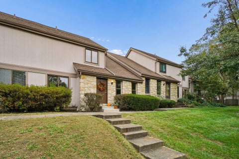 Tiny photo for 6261 Braiden Court B #B, Columbus, OH 43213 (MLS # 226039307)