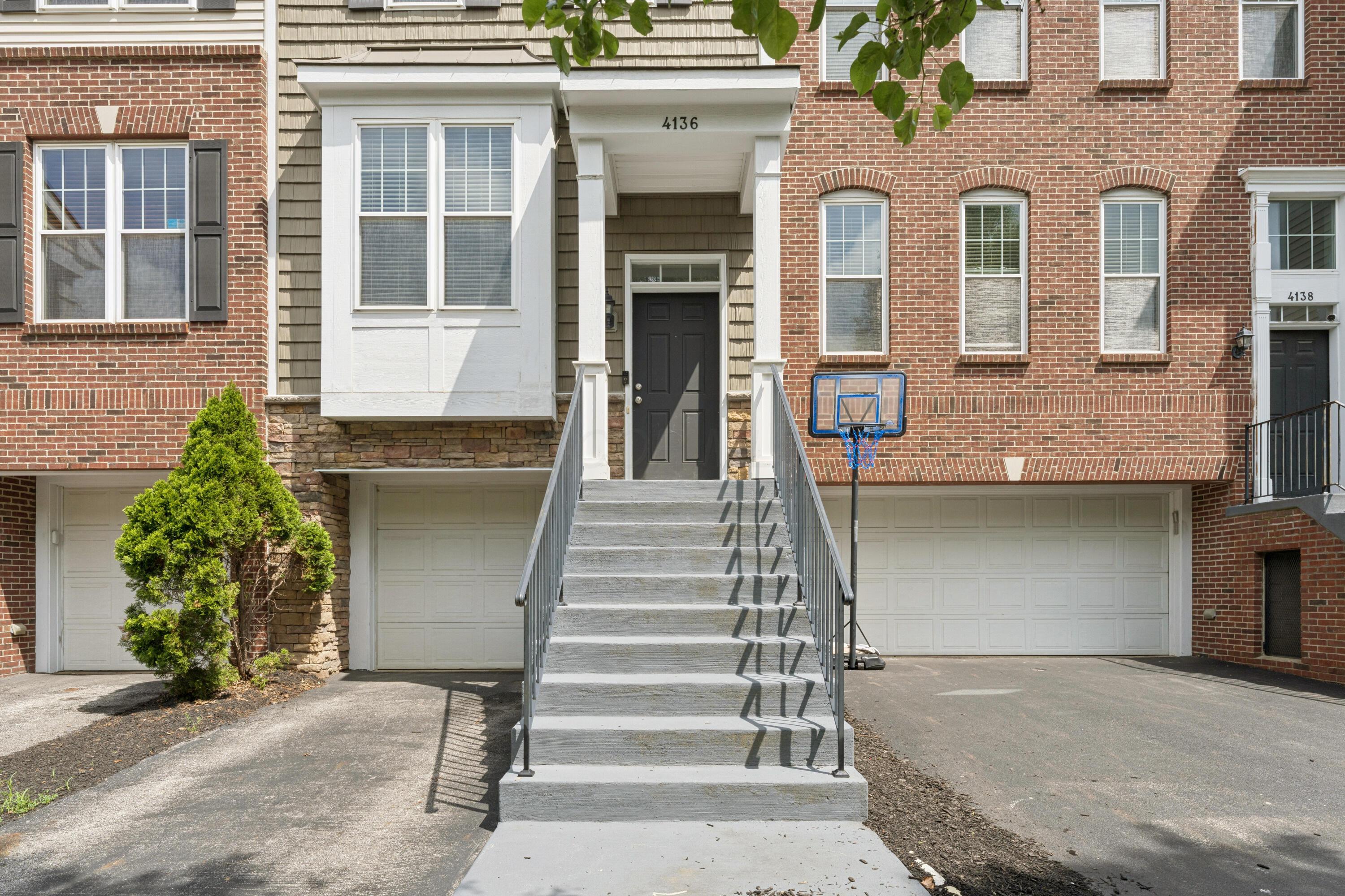 4136 Cambron Drive, Columbus, Ohio image 2