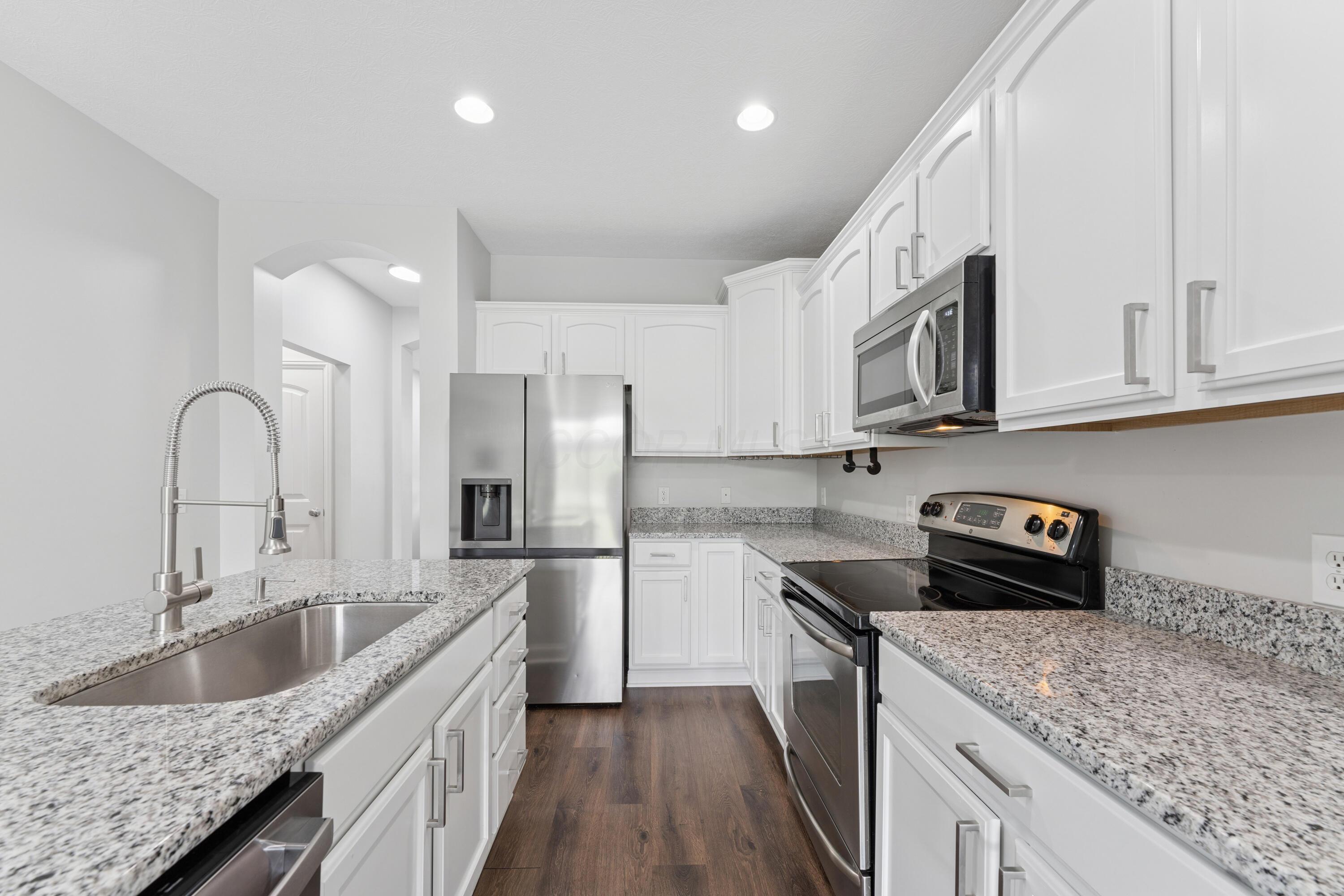 4136 Cambron Drive, Columbus, Ohio image 13