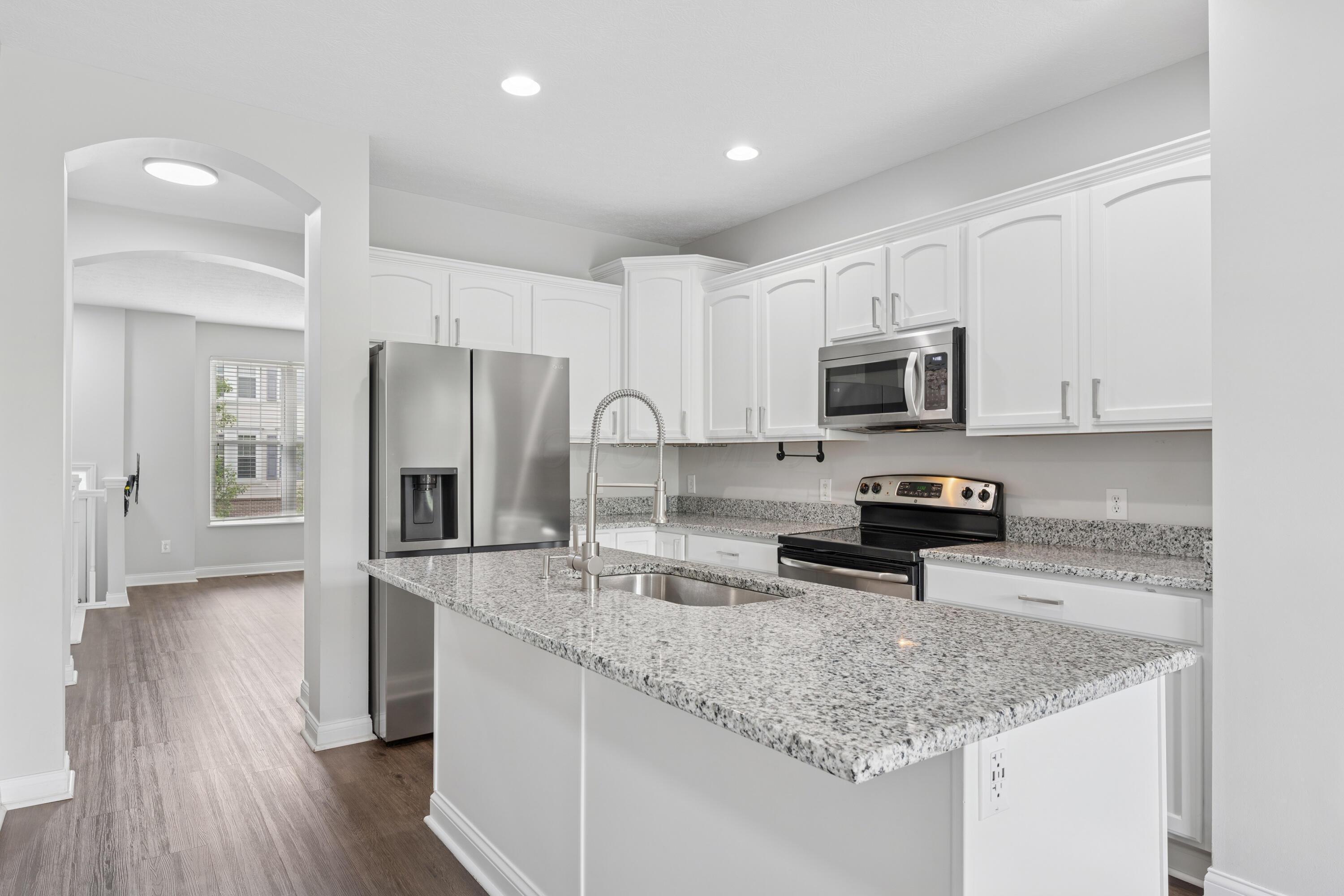 4136 Cambron Drive, Columbus, Ohio image 12