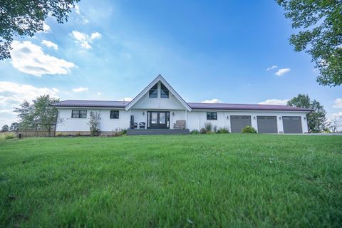 Tiny photo for 11655 New Salem Road NE, Thornville, OH 43076 (MLS # 226008184)