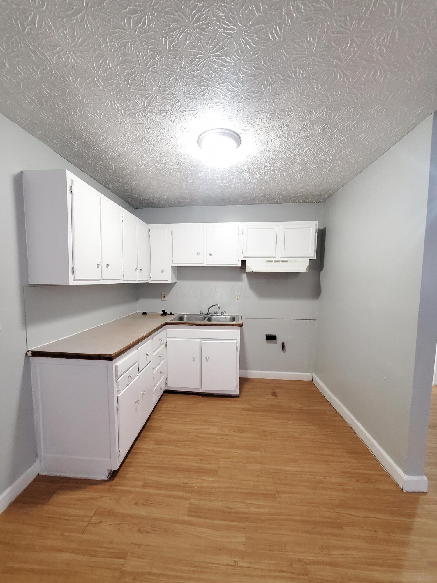 3676 Roswell Drive, Columbus, Ohio image 8