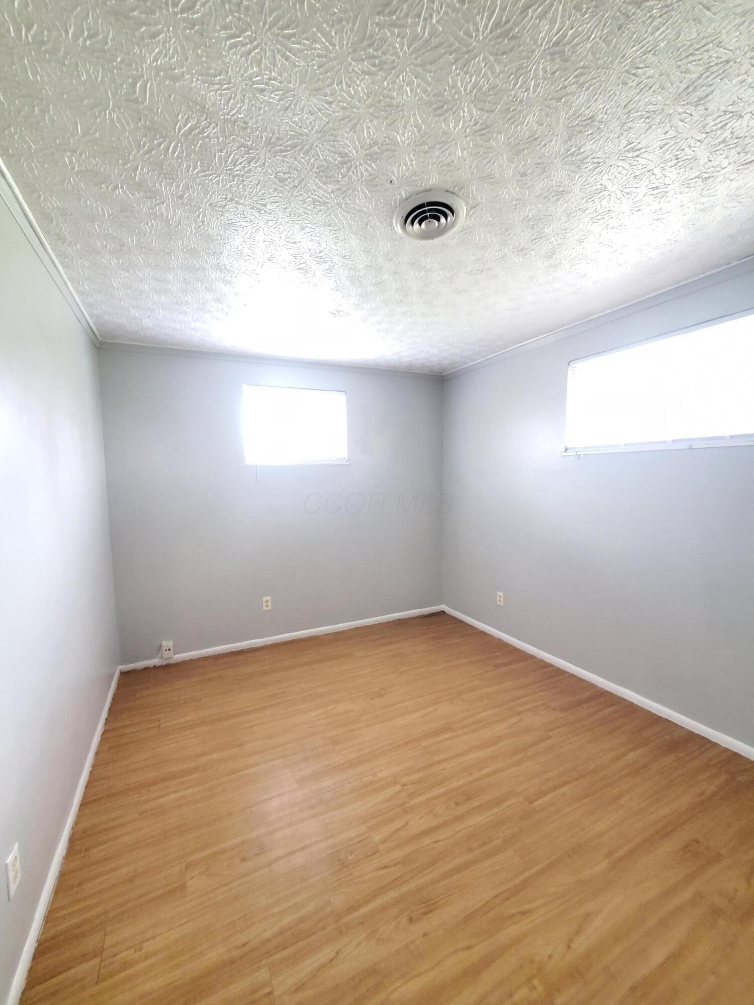 3676 Roswell Drive, Columbus, Ohio image 13