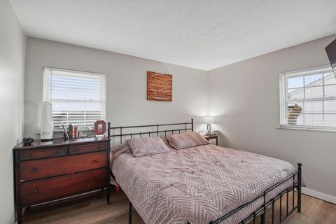 Tiny photo for 908 Tecumseh Avenue, Columbus, OH 43207 (MLS # 226002145)