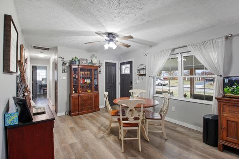 Tiny photo for 908 Tecumseh Avenue, Columbus, OH 43207 (MLS # 226002145)