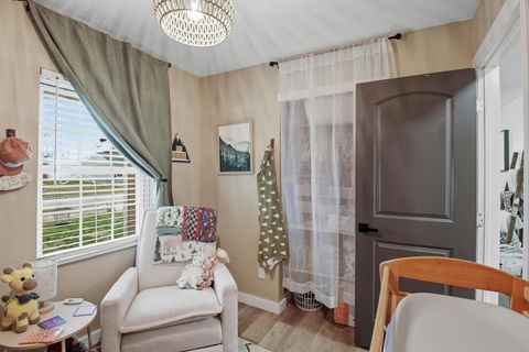 Tiny photo for 908 Tecumseh Avenue, Columbus, OH 43207 (MLS # 226002145)