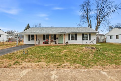 Photo of 908 Tecumseh Avenue, Columbus, OH 43207 (MLS # 226002145)