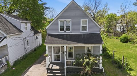 Photo of 9706 Sophia Avenue, Cleveland, OH 44104 (MLS # 226016921)
