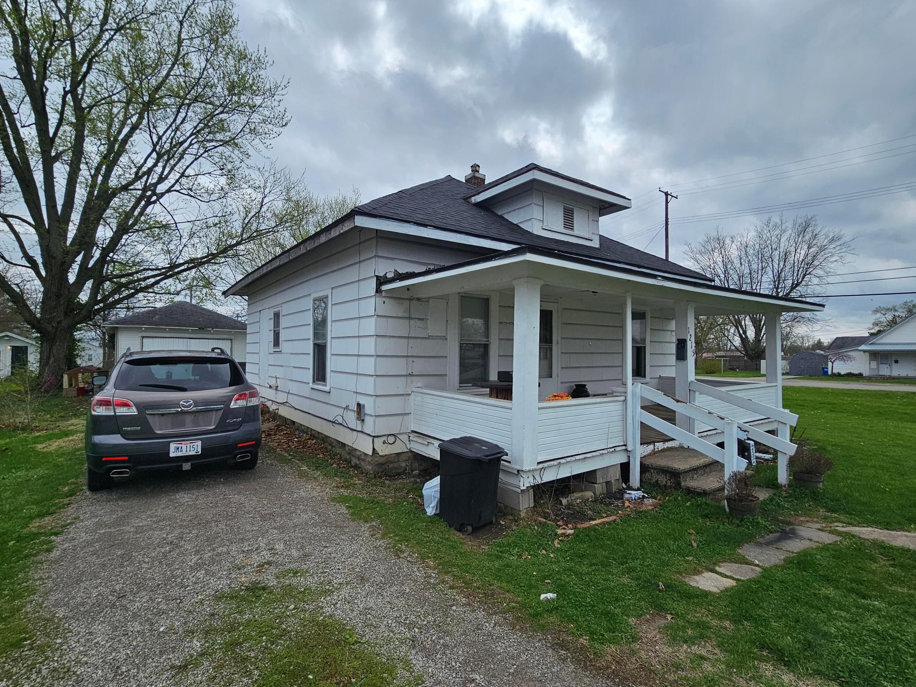 1215 Rawlings Street