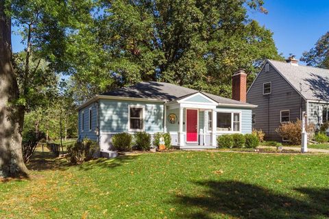 Tiny photo for 264 Fenway Road, Columbus, OH 43214 (MLS # 225040211)