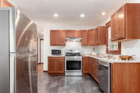 Tiny photo for 264 Fenway Road, Columbus, OH 43214 (MLS # 225040211)
