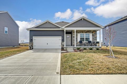Photo of 734 Leslie Drive, Plain City, OH 43064 (MLS # 225033906)
