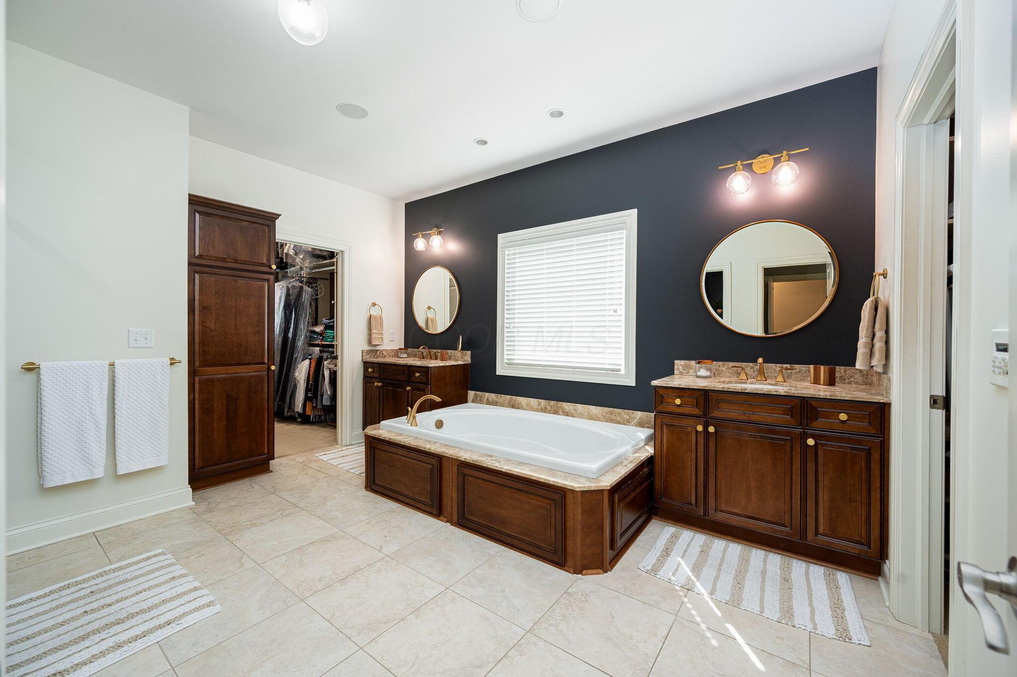 931 Suzanne Way, Blacklick, Ohio image 14