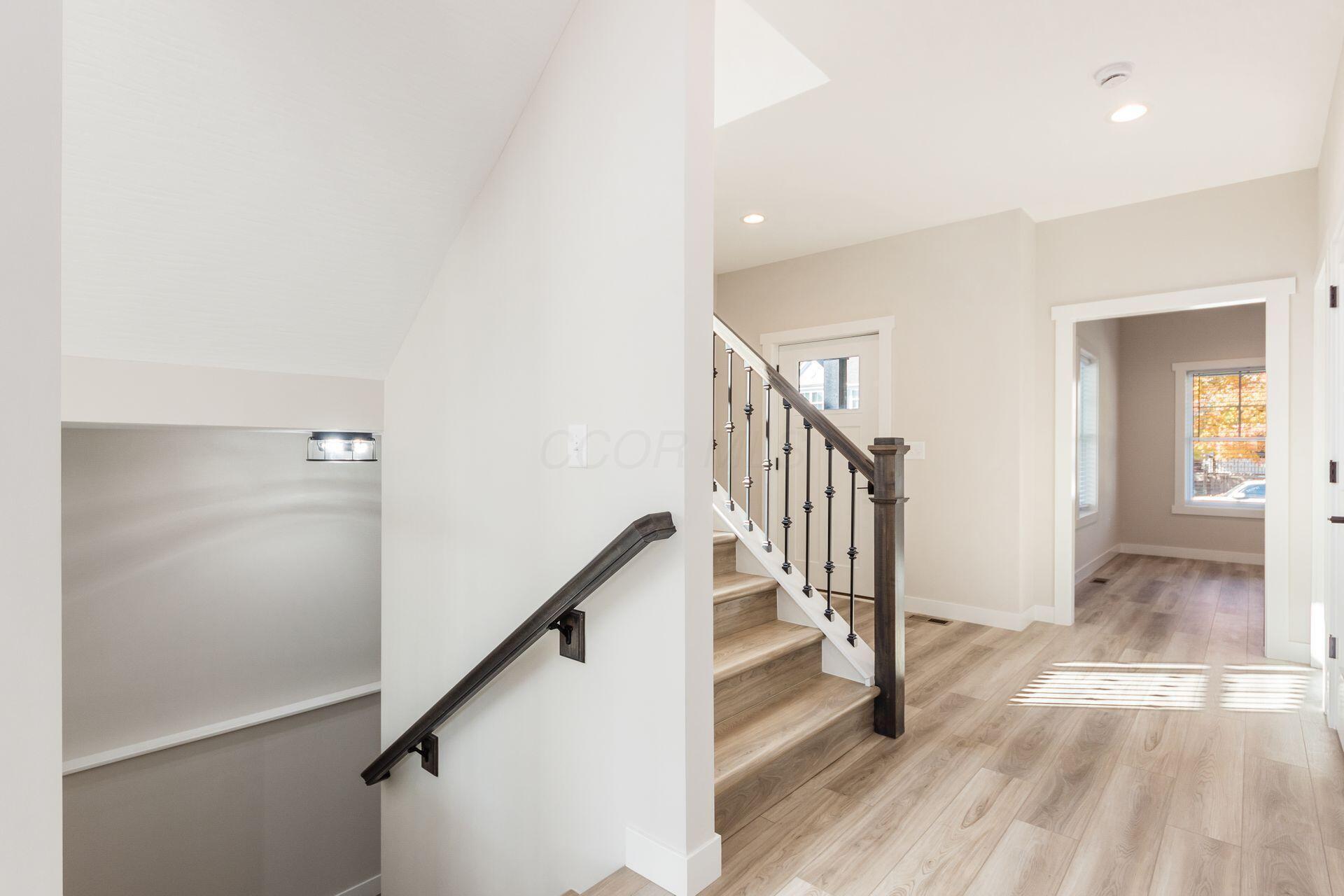 810 Oakwood Avenue, Columbus, Ohio image 6