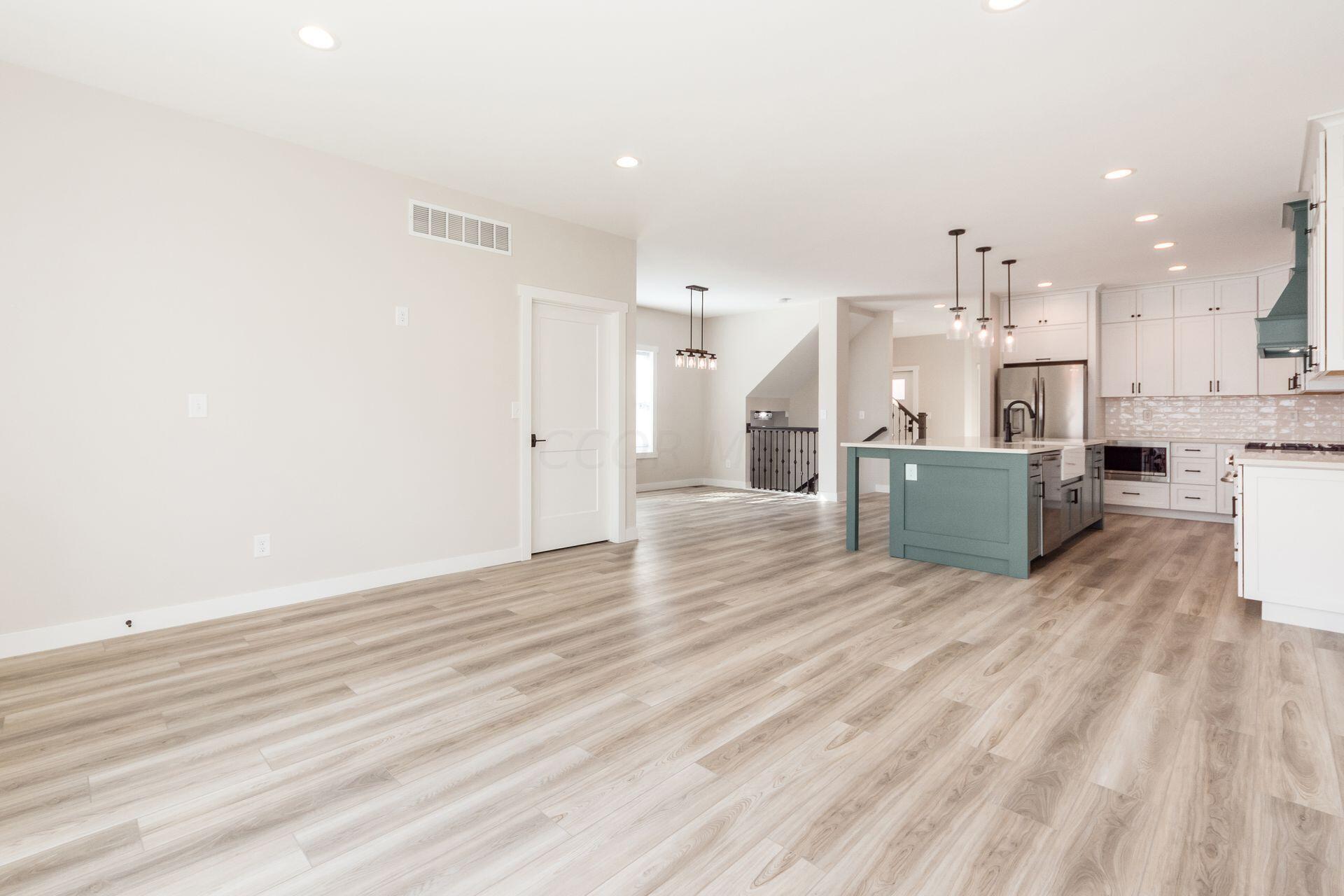 810 Oakwood Avenue, Columbus, Ohio image 16