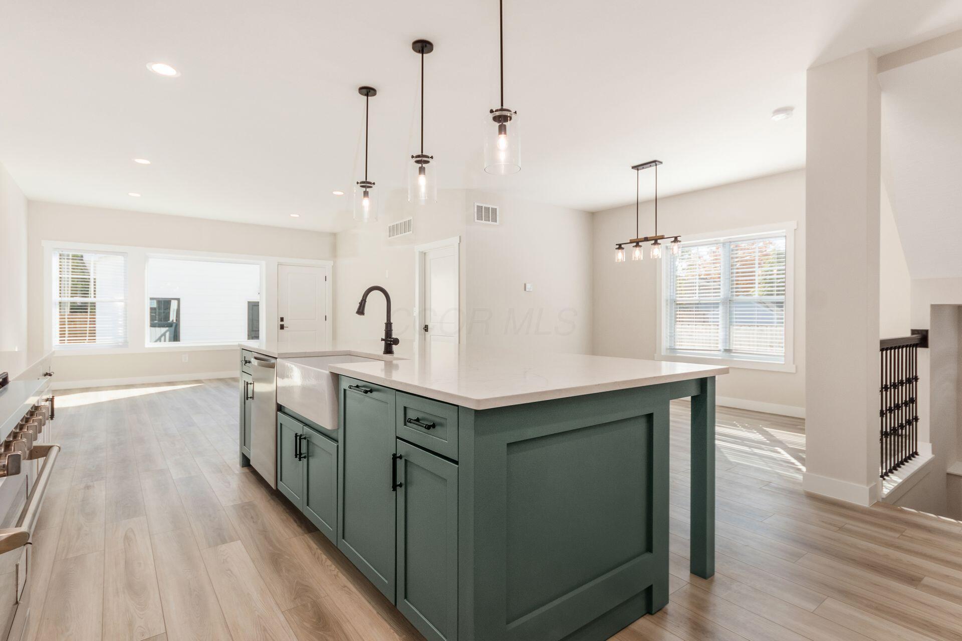 810 Oakwood Avenue, Columbus, Ohio image 17