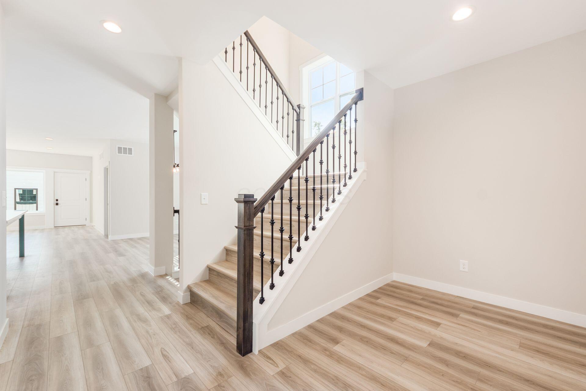 810 Oakwood Avenue, Columbus, Ohio image 5