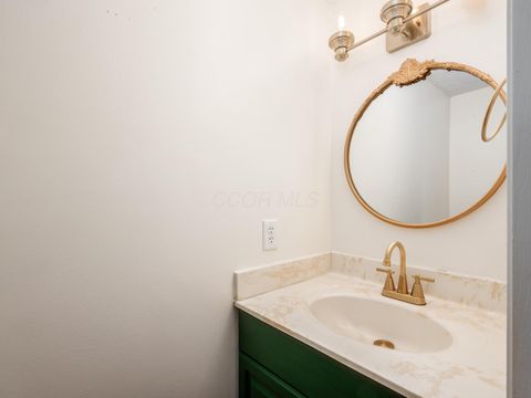 Tiny photo for 4947 Hollow Oak Court, Hilliard, OH 43026 (MLS # 226024893)
