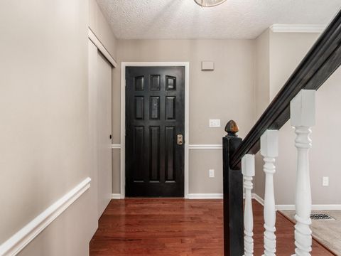 Tiny photo for 4947 Hollow Oak Court, Hilliard, OH 43026 (MLS # 226024893)