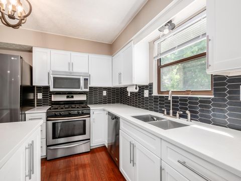 Tiny photo for 4947 Hollow Oak Court, Hilliard, OH 43026 (MLS # 226024893)
