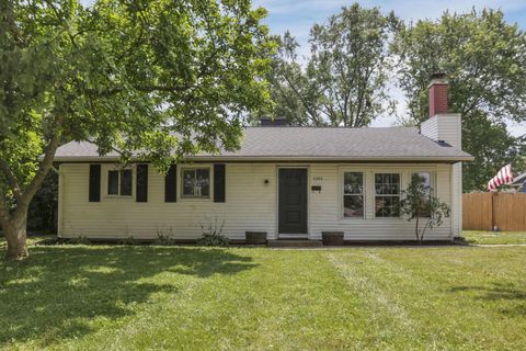 Photo of 5289 Crescent Drive, Hilliard, OH 43026 (MLS # 225024134)